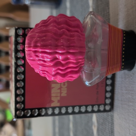 Minajesty by Nicki Minaj Eau de Parfum Spray - Picture 3 of 4